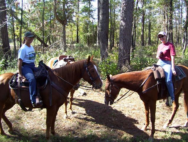 18-Cindy & Jayne.jpg